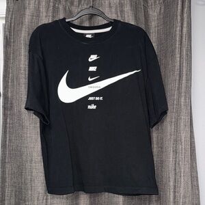 Nike Women’s Black Graphic T-Shirt
